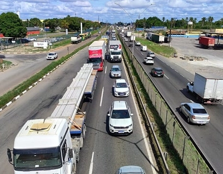 Alterações na BR-324 durante o São João: veja o que você precisa saber