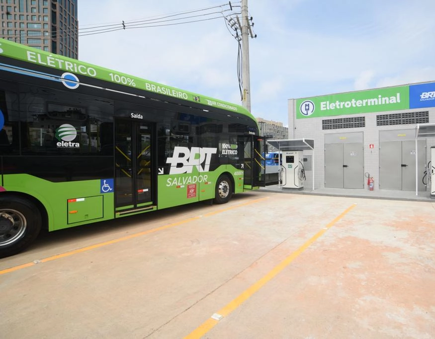 Terminal de eletrocarga é inaugurado em Salvador para ônibus