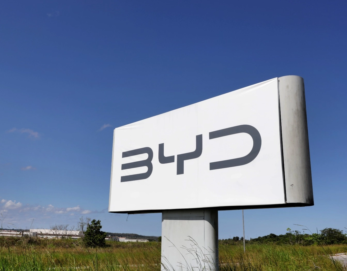 Fábrica da BYD em Camaçari sofre atrasos e deve ser concluída no fim de 2026