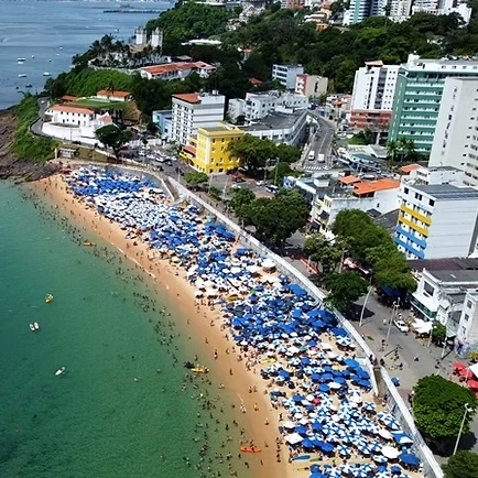 Câmara de Salvador aprova proibição de kits de praia montados no Porto da Barra