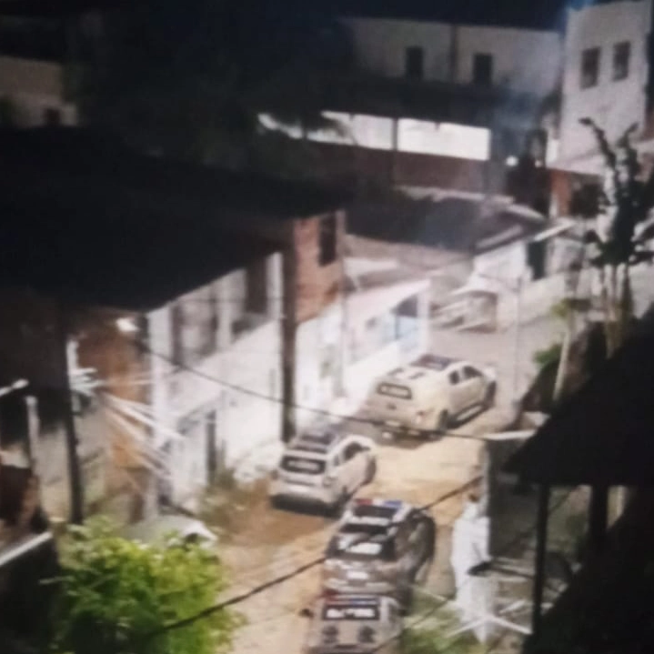 Criança é baleada durante confronto entre facções em Salvador