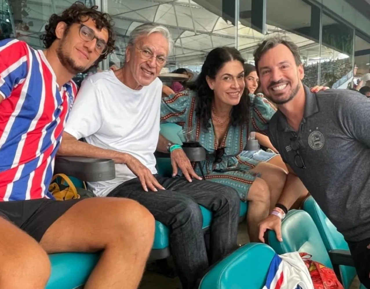 Caetano Veloso troca Furdunço por jogo do Bahia contra Sport na Fonte Nova