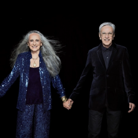 Maria Bethânia homenageia Caetano Veloso em seu aniversário de 83 anos; assista