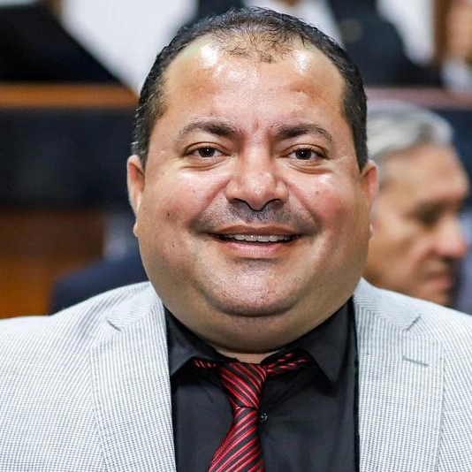 Deputado terá que devolver mais de R$ 800 mil à Prefeitura de Ibititá por irregularidades em licitação