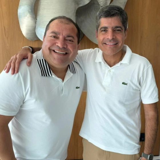 Vice-líder do Governo na Alba, Cafu rompe com Jerônimo e posa com ACM Neto: 'Necessidade de mudança'