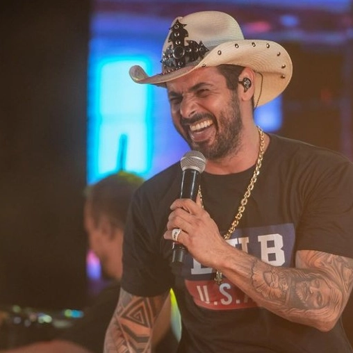 Cantor sertanejo, João Carreiro morre após cirurgia; ele chegou a brincar momentos antes