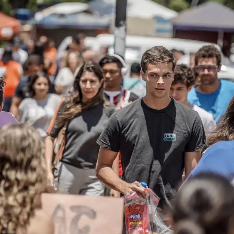 Governo lança programa que pagará 'salário' a estudantes; veja como vai funcionar