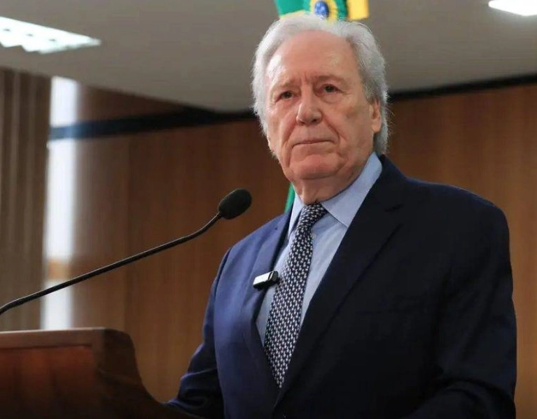 Saída de Lewandowski do Ministério da Justiça é considerada iminente