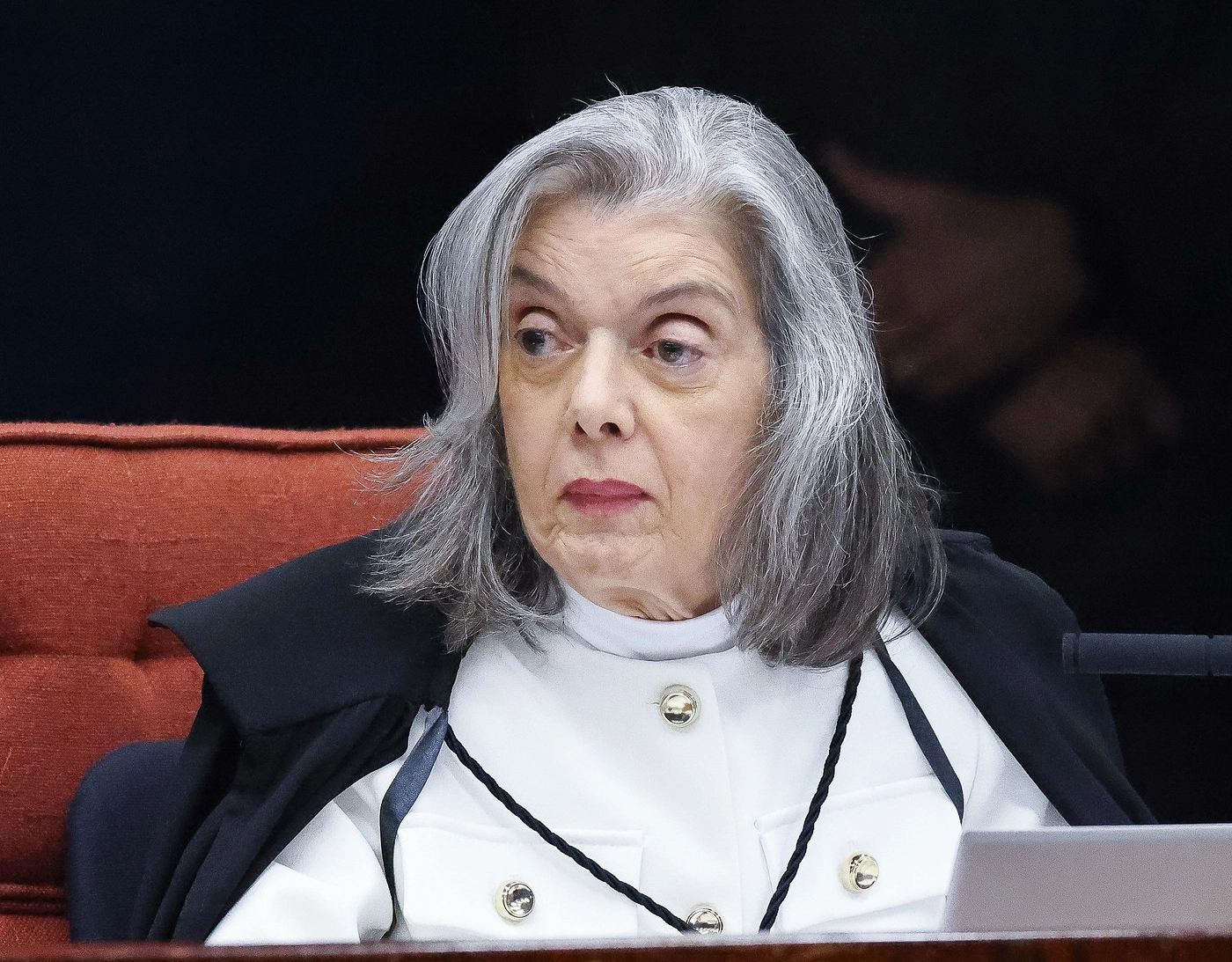 'Há provas cabais de que Bolsonaro liderou trama golpista', diz Cármen Lúcia