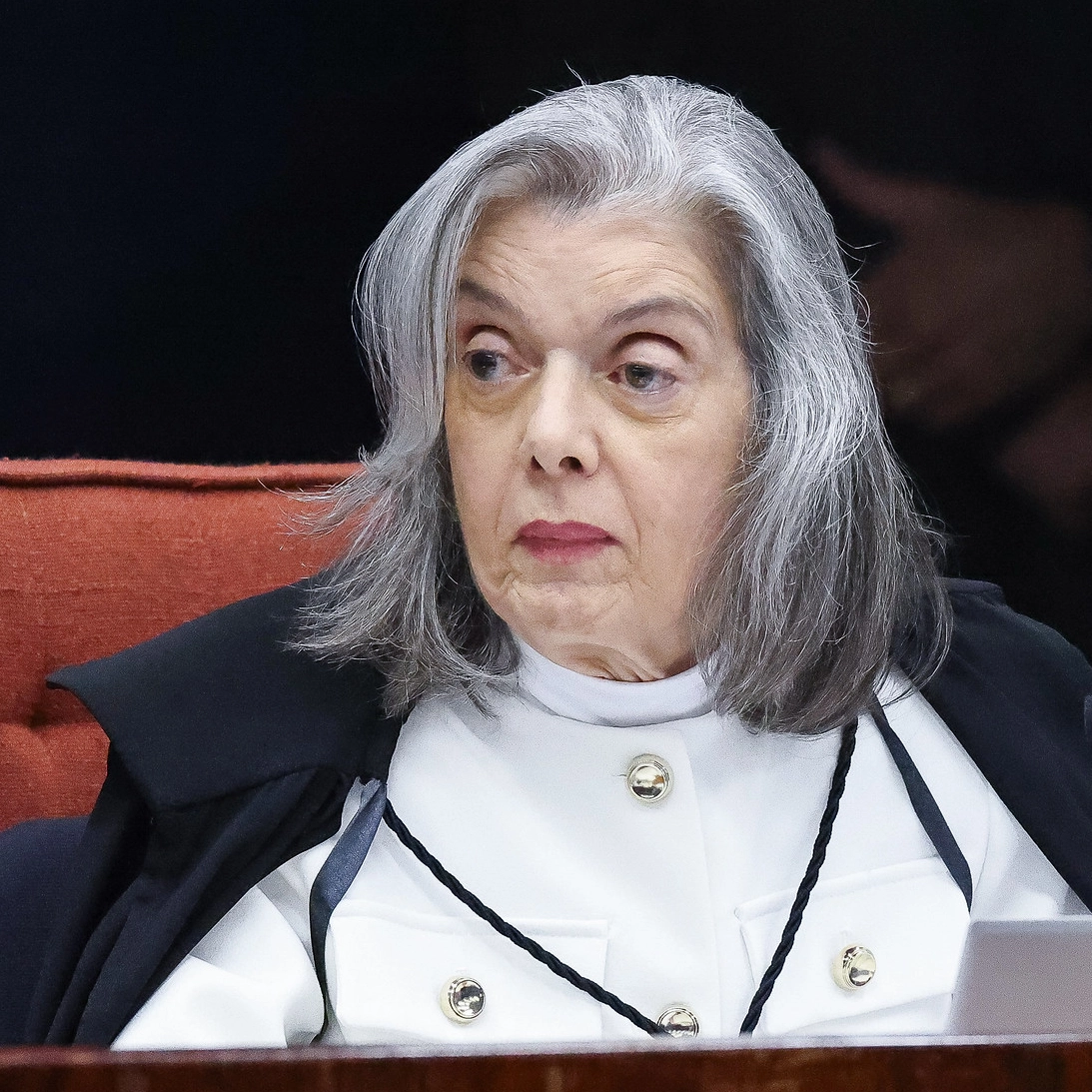 'Há provas cabais de que Bolsonaro liderou trama golpista', diz Cármen Lúcia