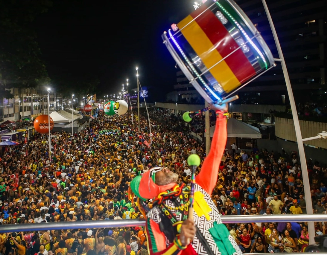 Câmara aprova urgência de PL que cria o Dia Nacional da Axé Music