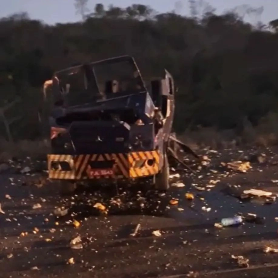 Bandidos não levaram dinheiro de carro-forte explodido na BR-101; vídeo mostra ação