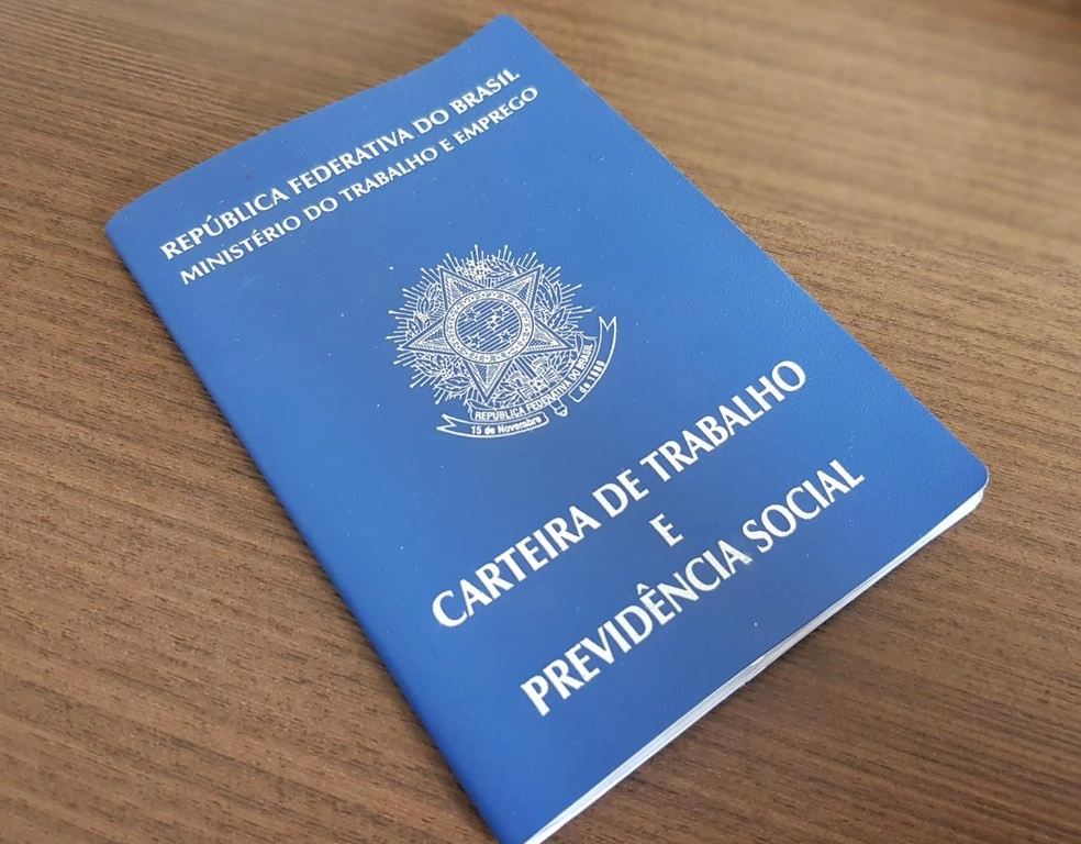 Veja os deputados baianos que já se manifestaram a favor da PEC que acaba com a escala 6x1