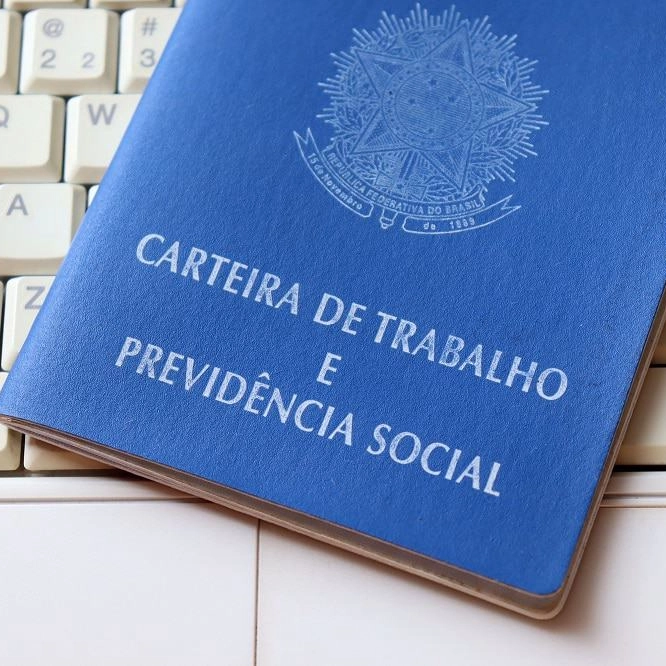 Desemprego no Brasil cai a 5,8%