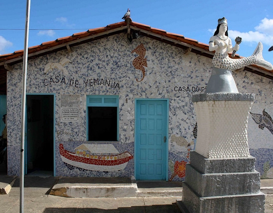 Criminosos invadem Casa de Iemanjá