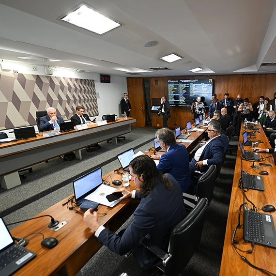 CCJ aprova PL da Dosimetria e texto será votado pelo Plenário