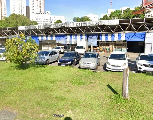 Ceasa do Ogunjá é interditada por risco de desabamento