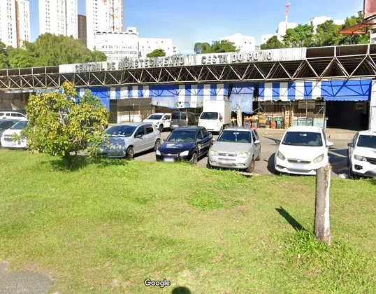 Mercado do Ogunjá inicia obras de escoramento após interdição
