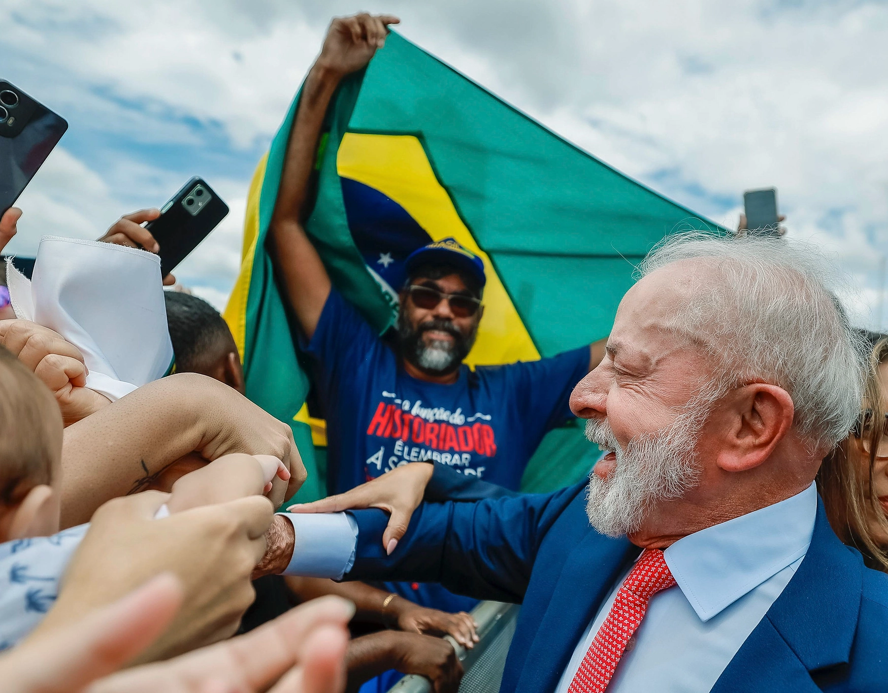Lula diz que 8 de janeiro simboliza a vitória da democracia