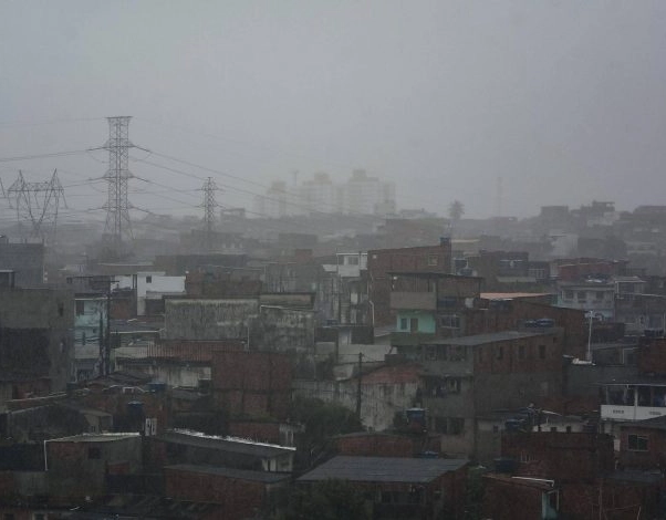 Em apenas seis horas Salvador supera média histórica de chuva para novembro