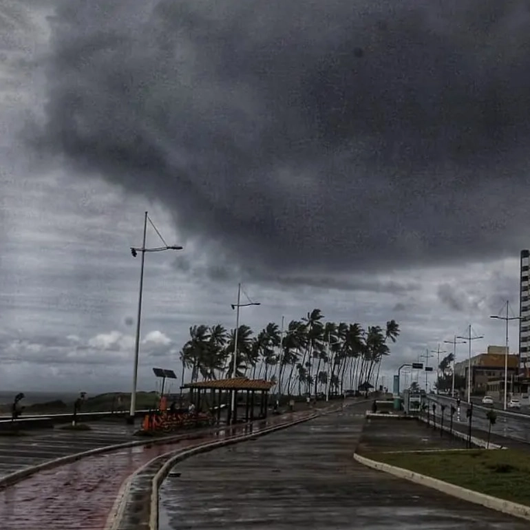 Ciclone subtropical deve causar chuvas na Bahia, diz Inmet