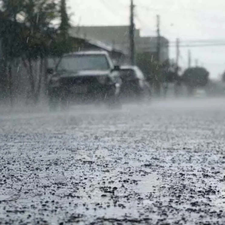 Inmet emite alerta para chuvas intensas na Bahia no feriado