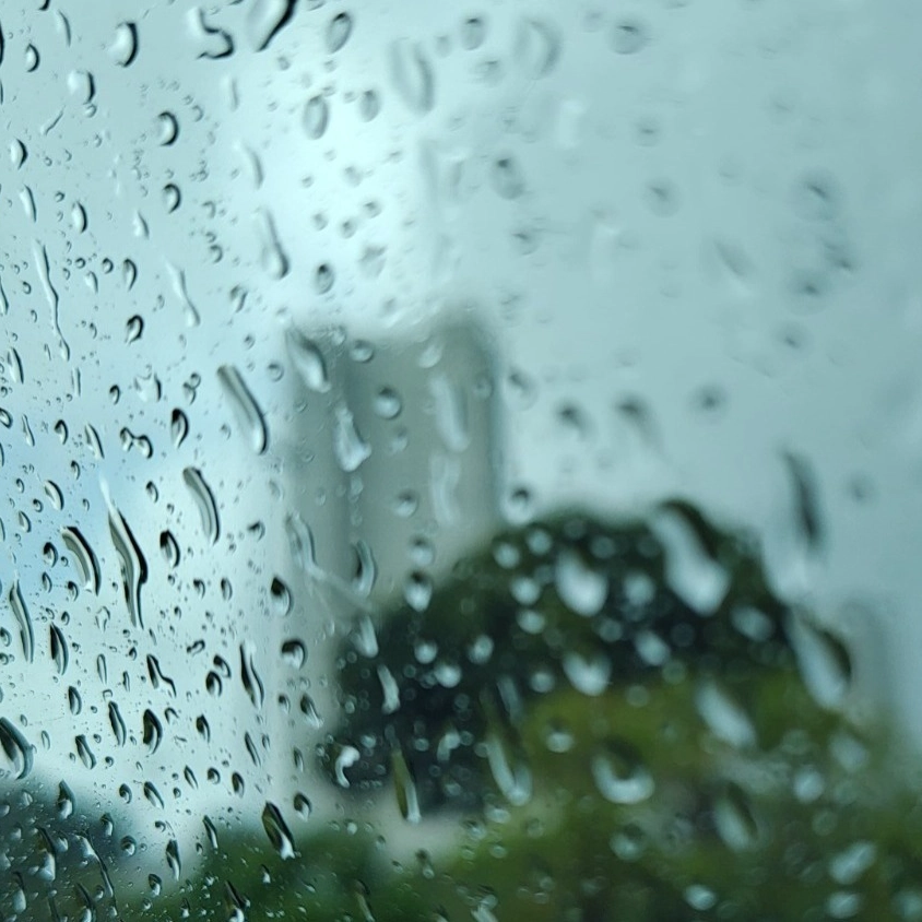 Chuvas e céu nublado: confira a previsão do tempo em Salvador para o fim de semana