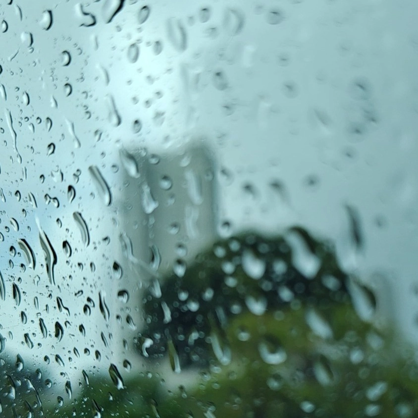 Semana começa com fortes chuvas em Salvador; veja bairros mais afetados