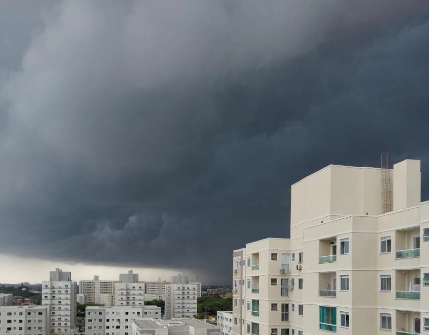 Semana em Salvador começa com previsão de chuvas e trovoadas