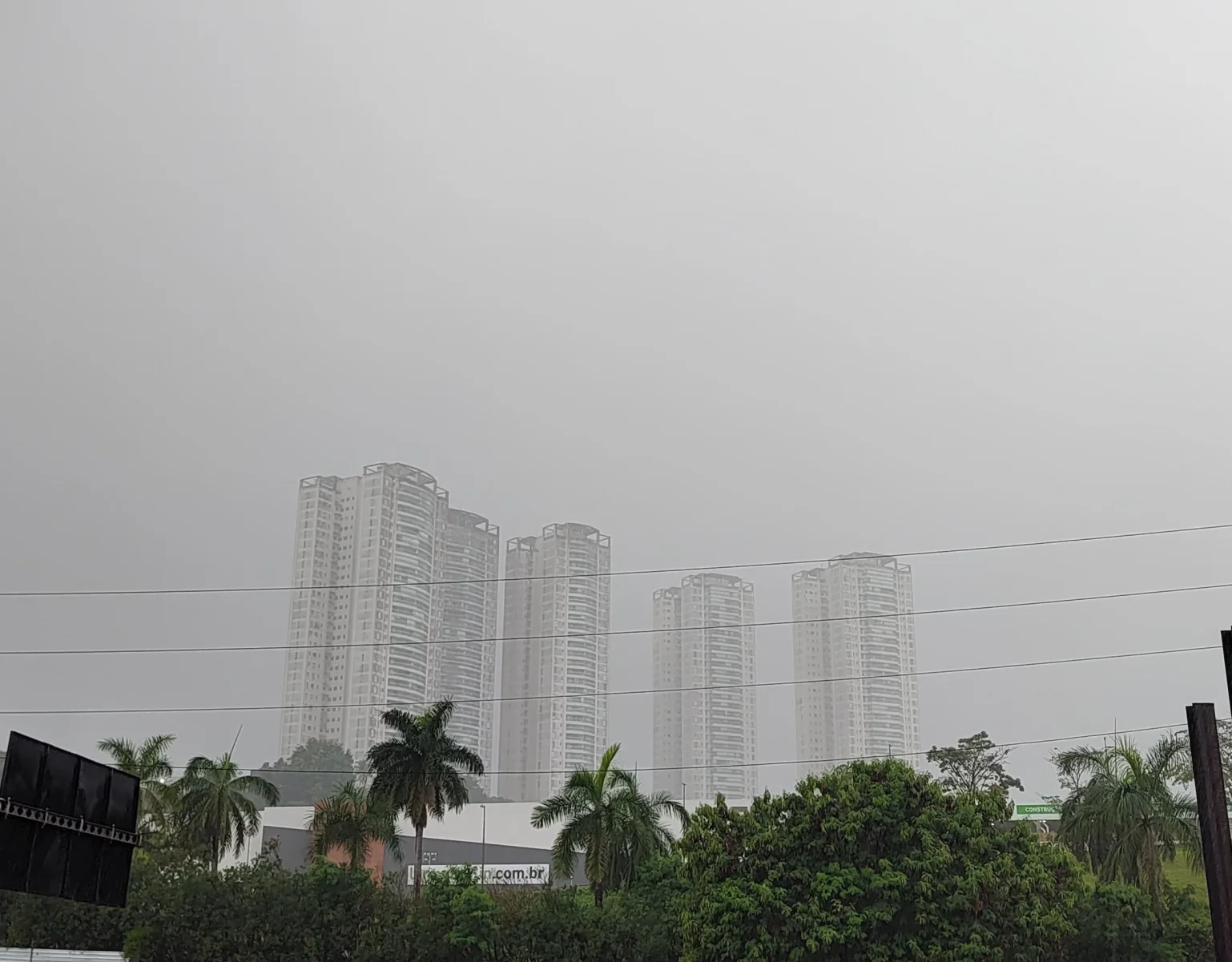 Fim de semana será de chuva em Salvador, com ventos fortes e baixas temperaturas
