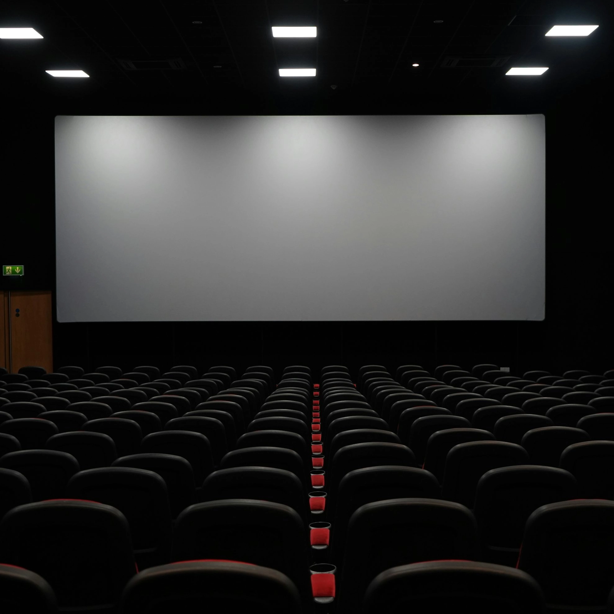 Rede de cinemas lança 'Sessão Secreta', com a exibição de um filme inédito antes de sua estreia