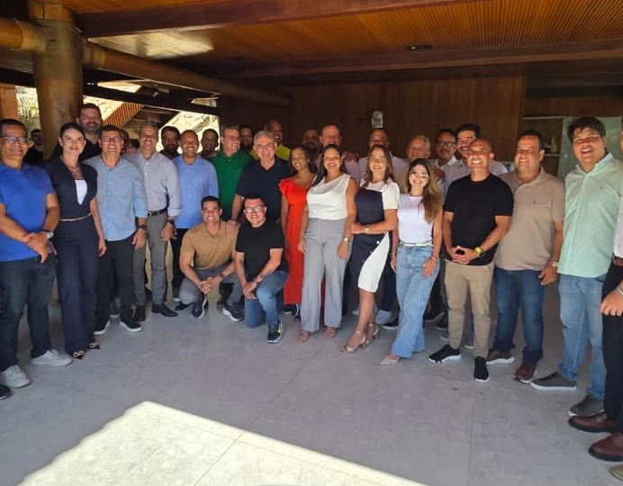 'Rifado' pela chapa governista, Coronel recebe vereadores da base de Bruno Reis e ouve convite