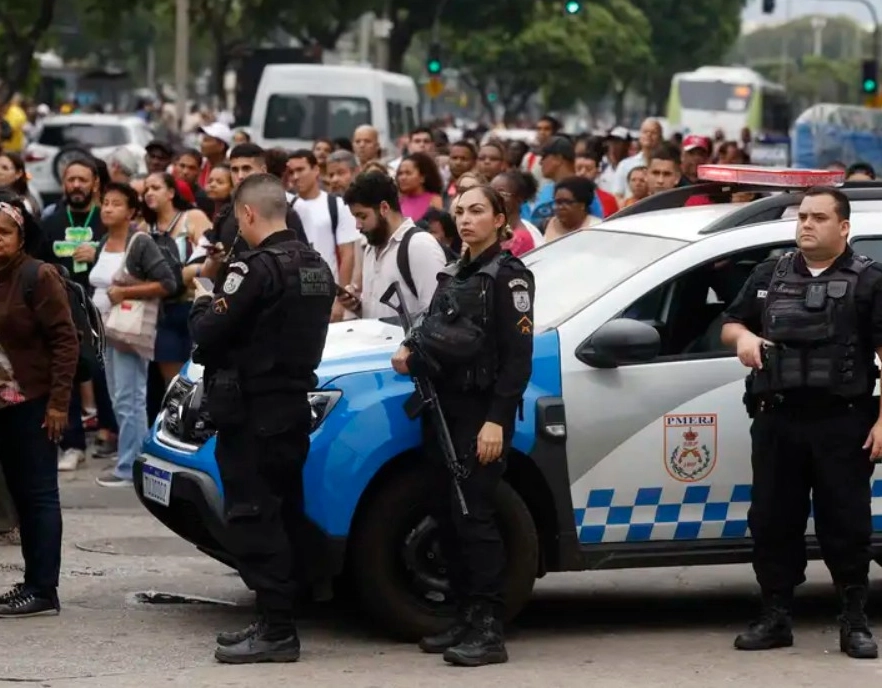 Operação no Rio é a maior em 15 anos e a mais letal no estado