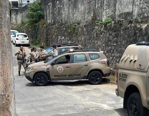 Corpo de homem é encontrado dentro de saco no bairro da Caixa D’Água