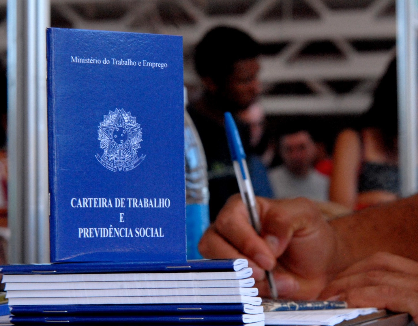 Brasil fecha 2025 com menor taxa de desemprego desde 2012