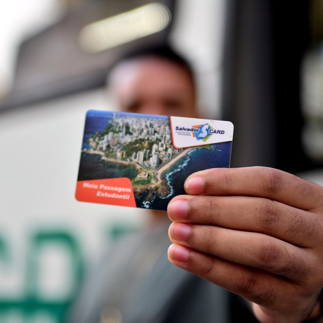 Estudantes de Salvador terão ônibus gratuitos nos dois domingos de Enem