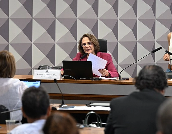 Em votação relâmpago, comissão do Senado aprova proibição do aborto após 22 semanas