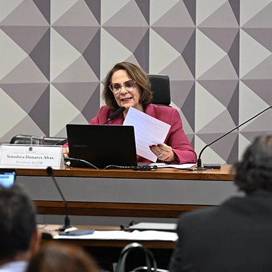 Em votação relâmpago, comissão do Senado aprova proibição do aborto após 22 semanas