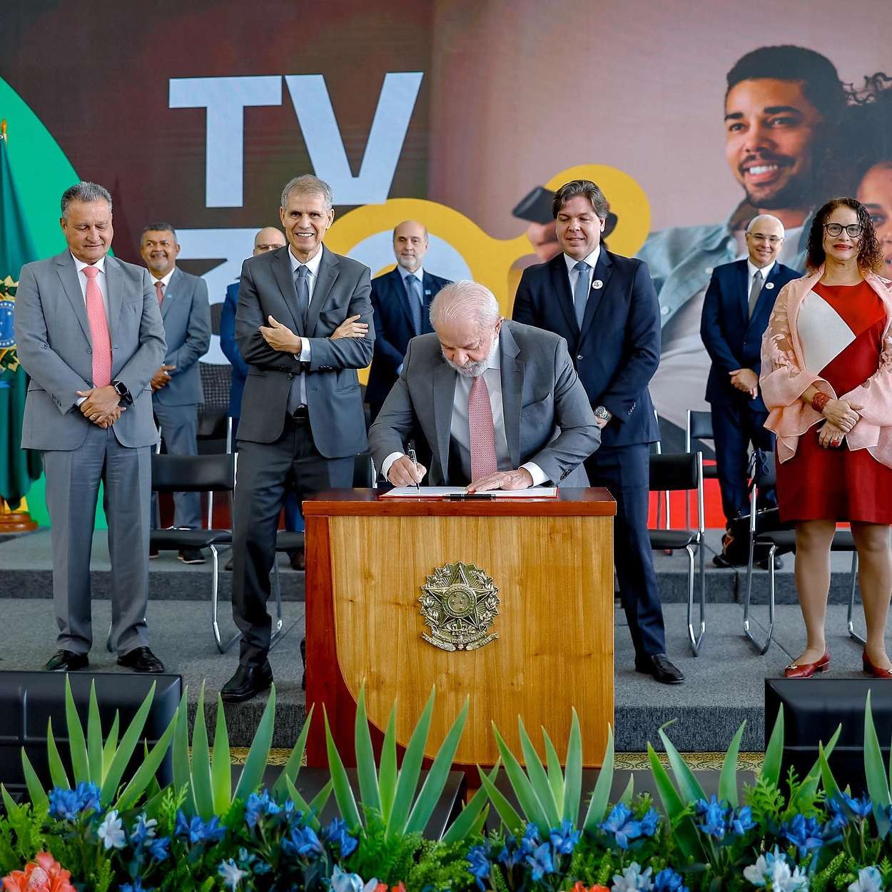 Lula regulamenta TV 3.0: saiba o que muda na televisão aberta do Brasil