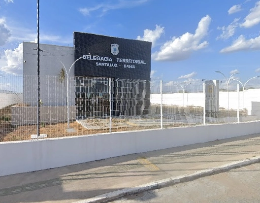 Após policiais passarem até por corte de energia, Governo da Bahia libera uso de delegacia pronta há dois anos