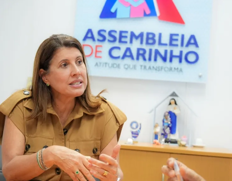Notas do Poder - o enfraquecimento da 'ex-primeira-dama' da ALBA; o prefeito cobrado em rede social e mais