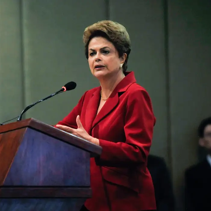 Dilma receberá R$ 400 mil e 'mesada' por torturas na Ditadura, decide TRF