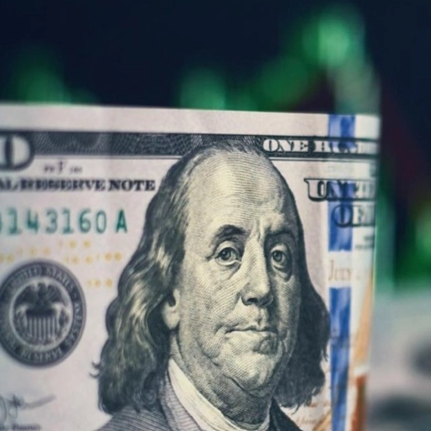 Dólar fecha em queda e termina o dia cotado a R$ 6,04