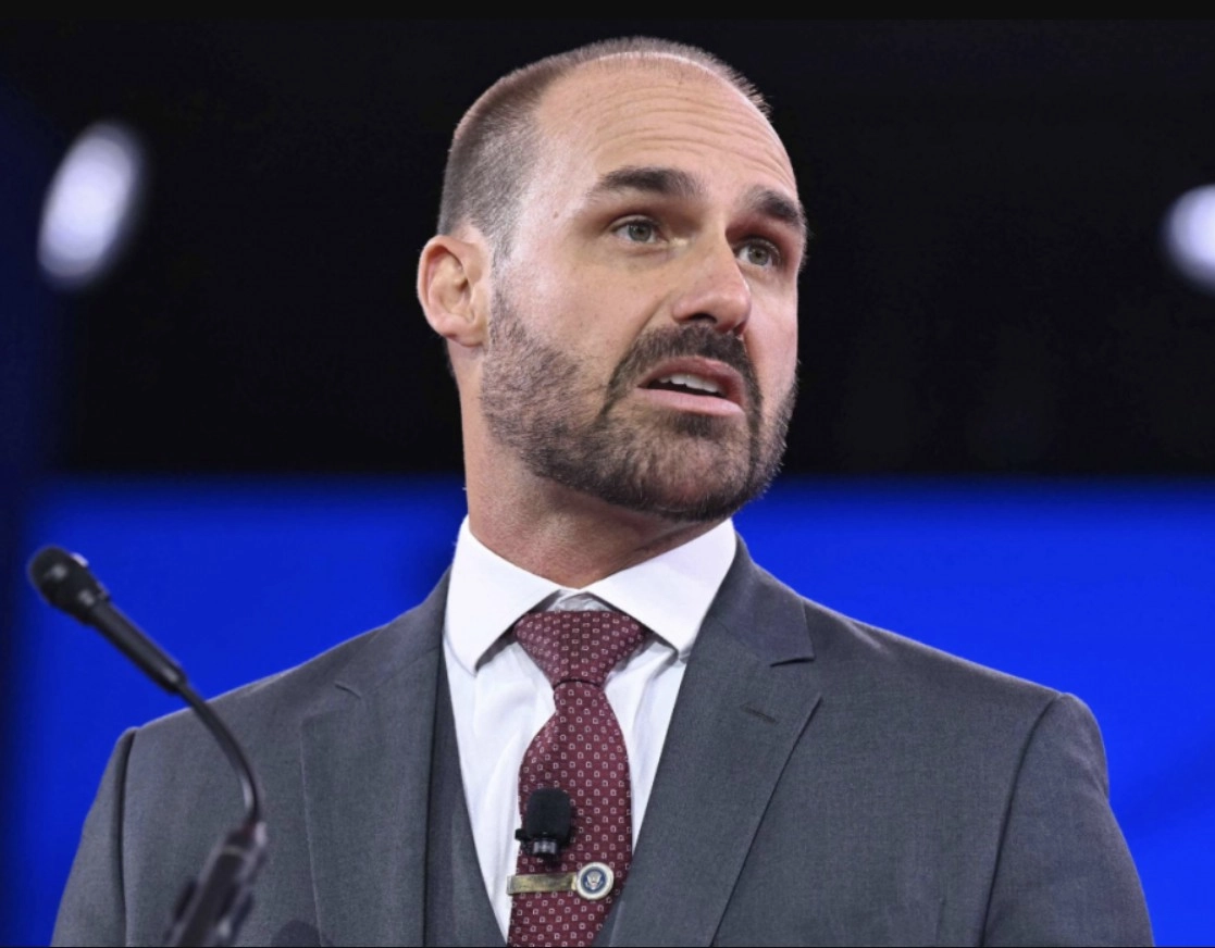 Por unanimidade, STF abre ação penal contra Eduardo Bolsonaro