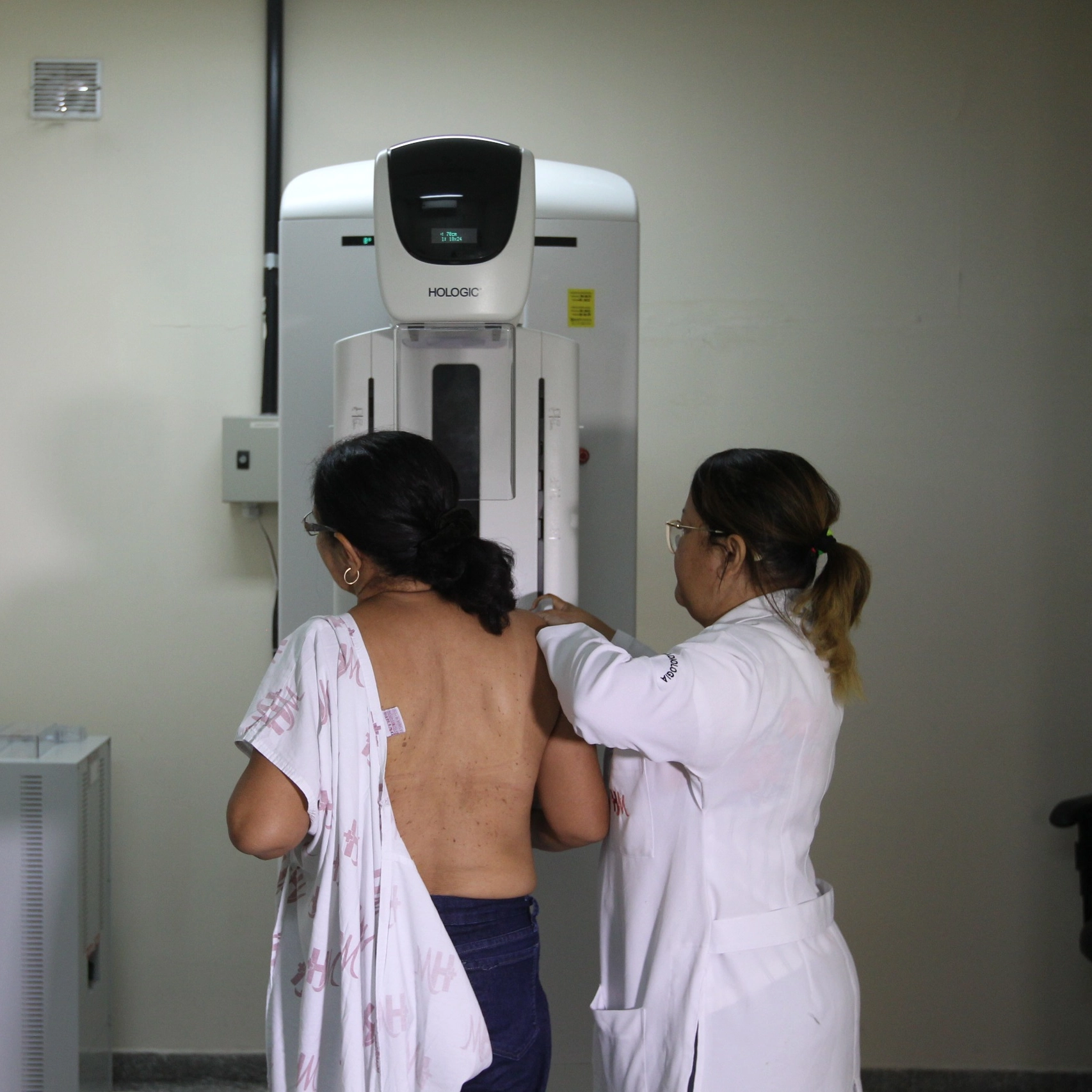 Outubro Rosa: veja como marcar mamografia gratuita, na Bahia