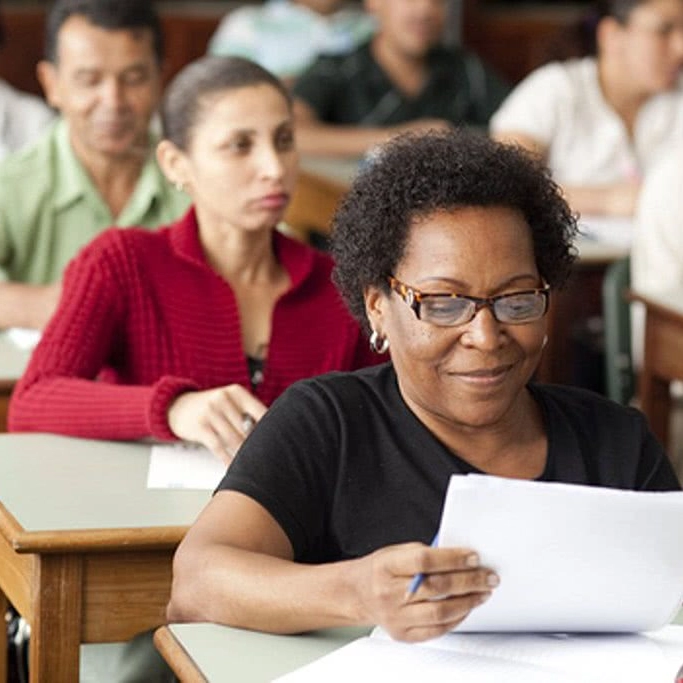 Bahia: Educação de Jovens e Adultosabre mais de 4 mil vagas gratuitas