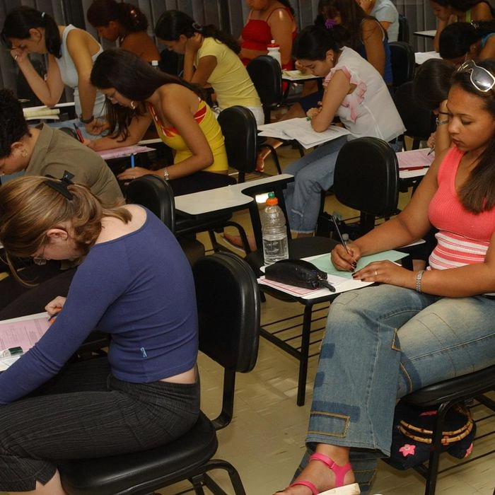 Primeiro dia de aplicação do Enem acontece neste domingo; veja detalhes