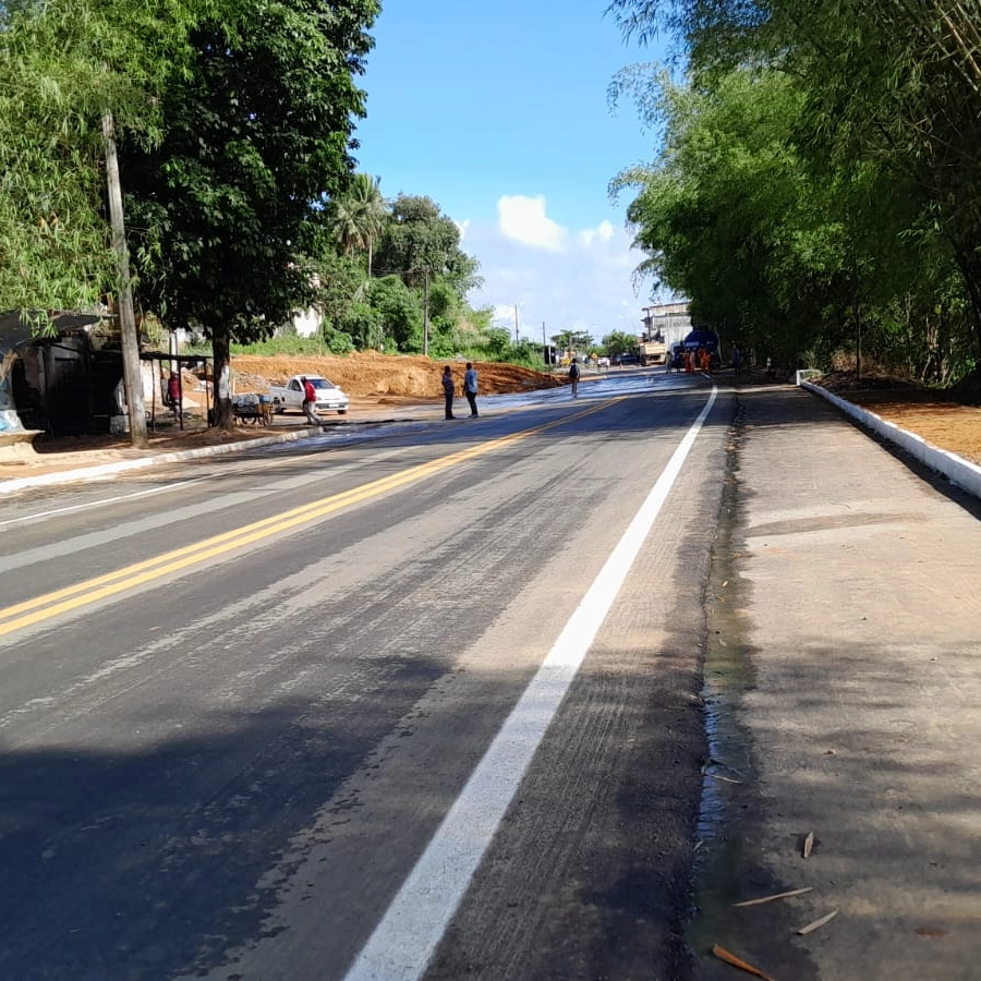 Governador entrega obra emergencial na Estrada do Derba e anuncia duplicação da rodovia