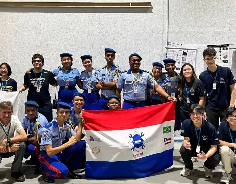 Estudantes do Colégio da Polícia Militar da Bahia vão representar o Brasil na Copa do Mundo da Robótica
