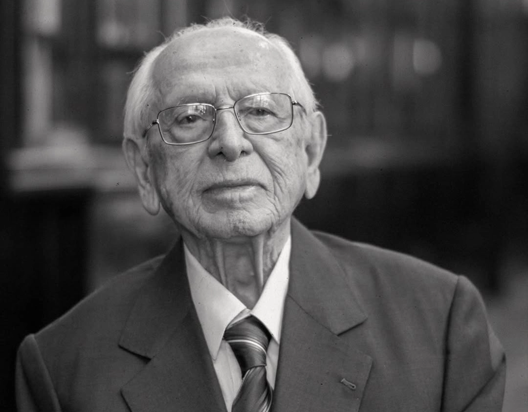 Morre Evanildo Bechara, referência nos estudos da gramática portuguesa